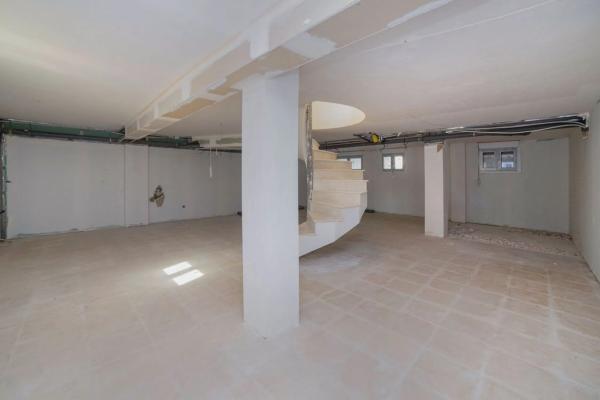 Chalet pareado en calle Anglaterra