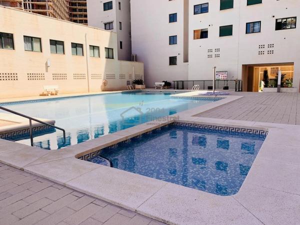 Piso en avenida Rosa de los Vientos