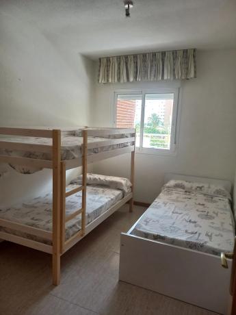 Piso en calle Gregal, 2