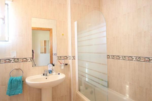 Piso en calle Bélgica, 6