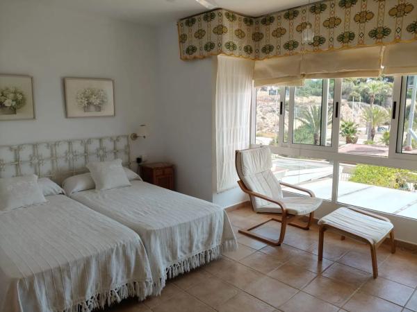 Chalet pareado en carretera del Port, 2