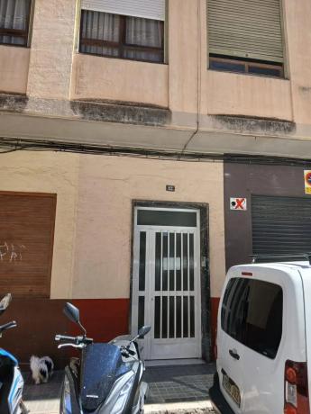 Piso en calle Ramón y Cajal