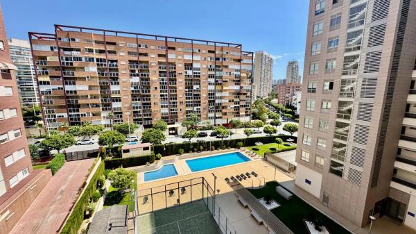 Piso en avenida Rosa dels Vents