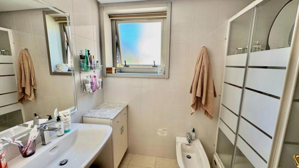 Piso en avenida Rosa dels Vents