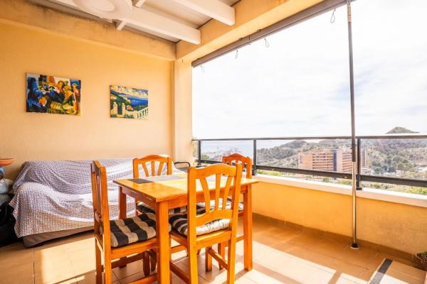 Ático en calle Finlandia