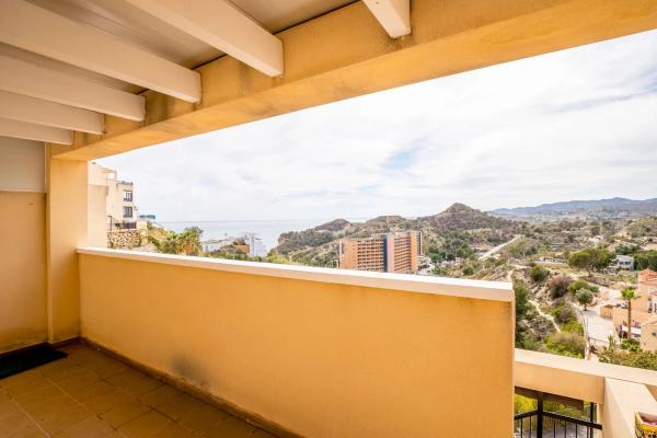 Ático en calle Finlandia