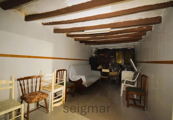 Casa de pueblo en calle Sant Benet