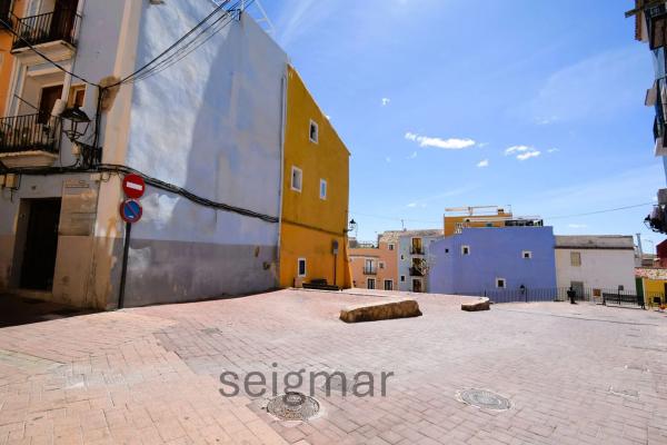 Casa de pueblo en calle Sant Benet