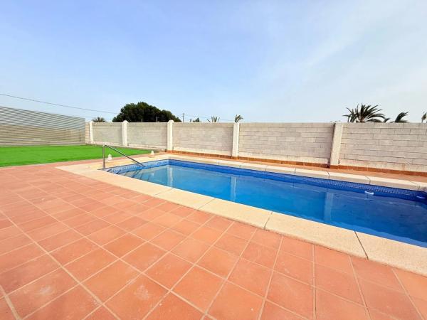 Casa independiente en calle Callosa d'en Sarrià