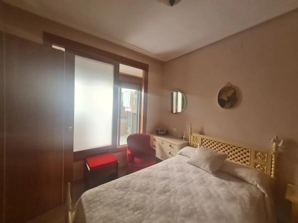 Chalet pareado en calle Ciutat de Castelló