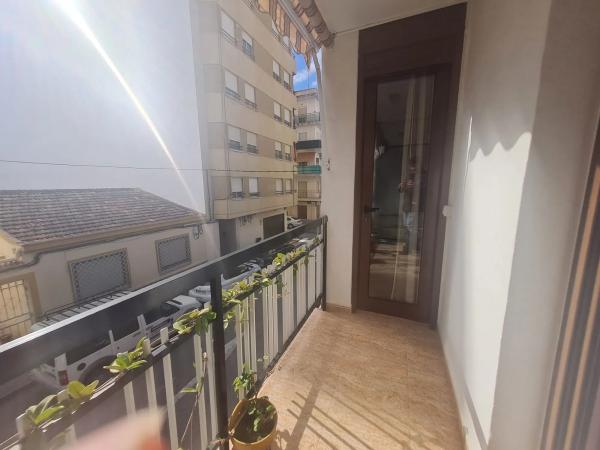 Chalet pareado en calle Ciutat de Castelló