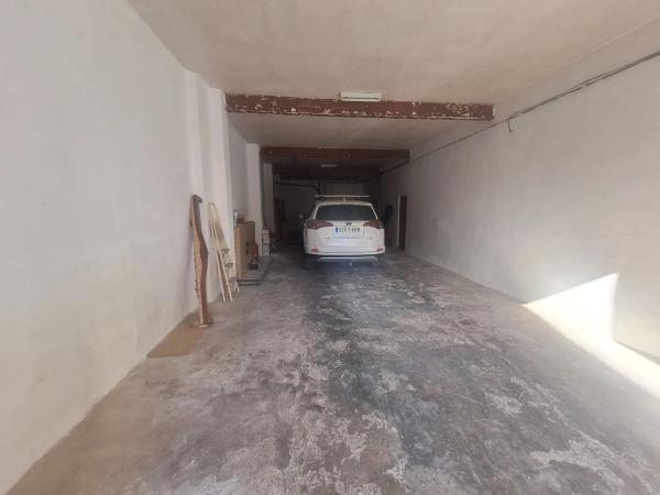 Chalet pareado en calle Ciutat de Castelló