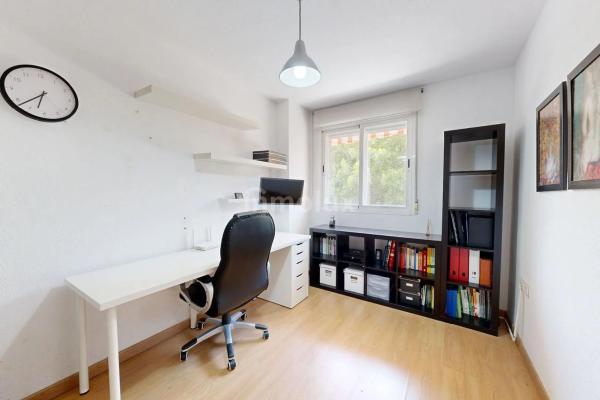 Piso en calle Maruja Pastor