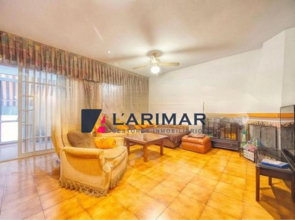 Chalet adosado en calle Trident, 18