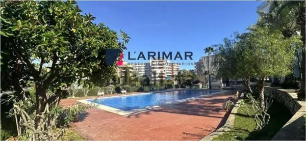 Chalet adosado en calle Trident, 18