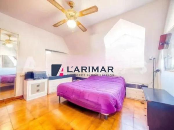 Chalet adosado en calle Trident, 18