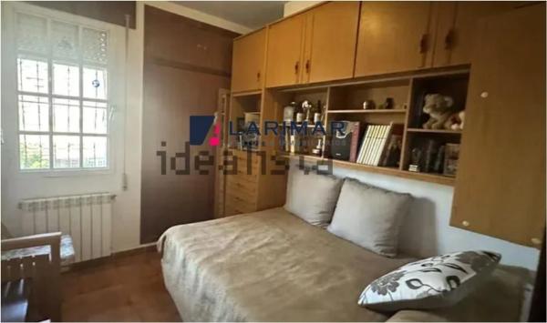 Chalet adosado en calle Trident, 18