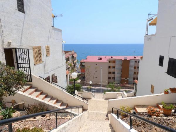 Chalet pareado en avenida Catalanet, 37