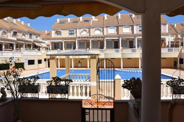 Casa independiente en avenida de Portugal