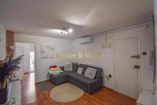 Piso en avenida Canalejas