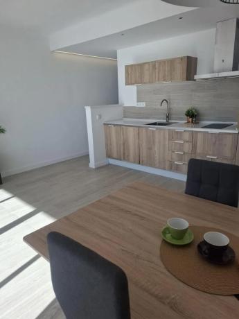 Piso en avenida Jesús Astondoa Santamaría