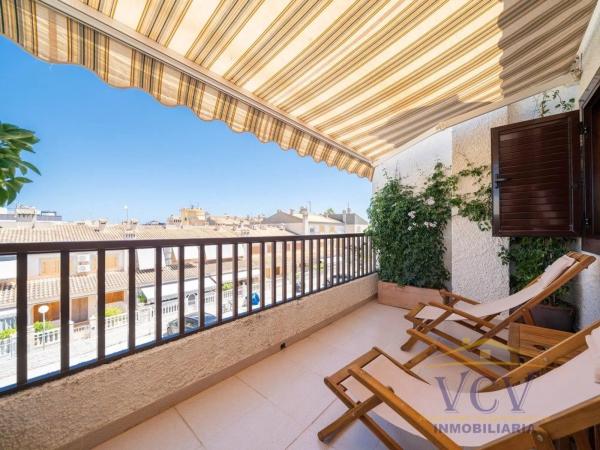 Chalet adosado en calle del Cadafal