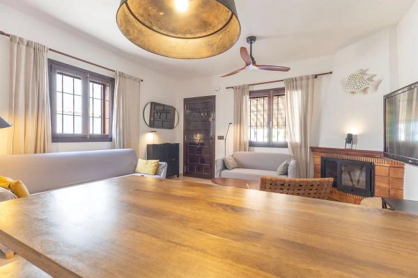 Chalet pareado en calle del Cadafal