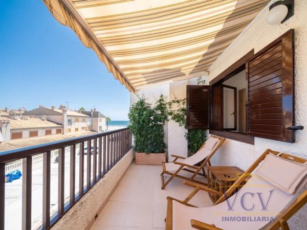 Chalet adosado en calle del Cadafal