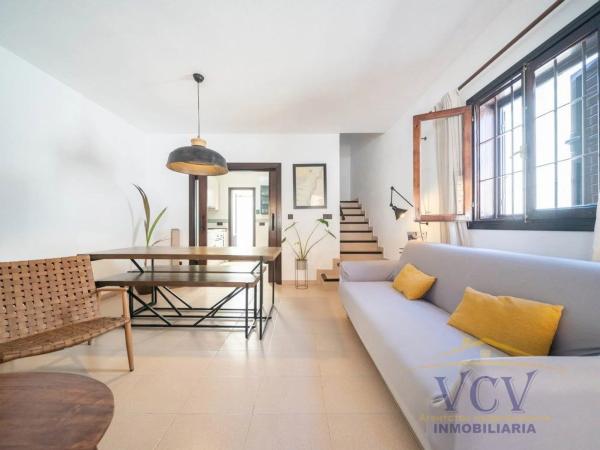 Chalet adosado en calle del Cadafal