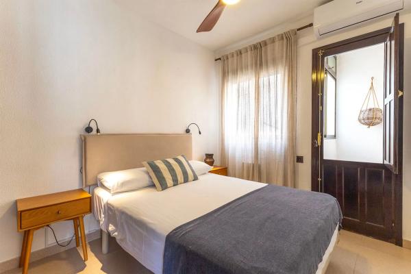 Chalet pareado en calle del Cadafal