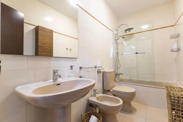 Chalet pareado en calle del Cadafal