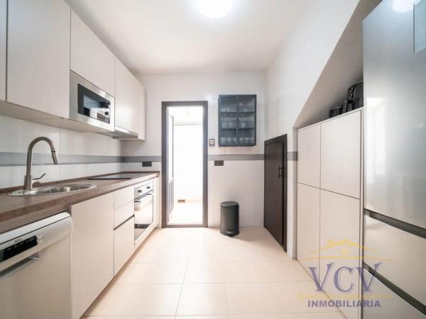 Chalet adosado en calle del Cadafal