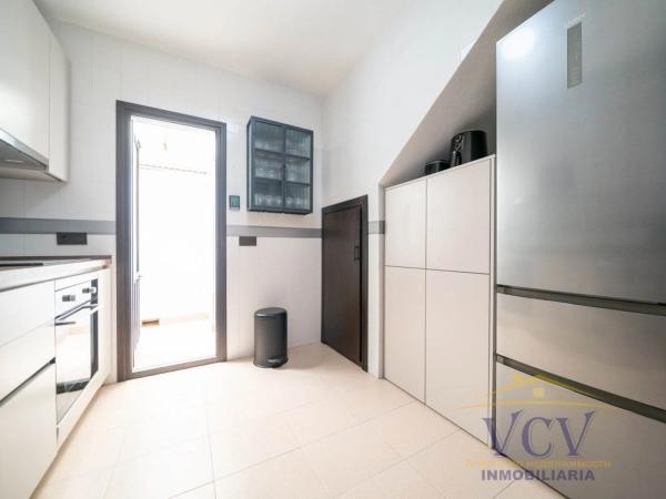 Chalet adosado en calle del Cadafal