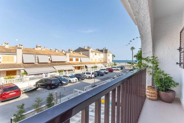 Chalet pareado en calle del Cadafal