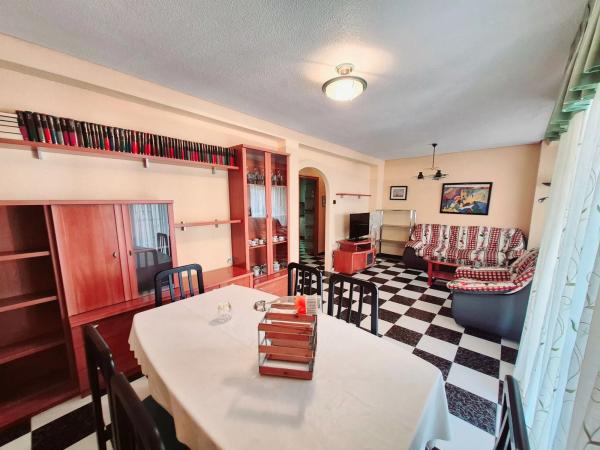 Piso en Cl Gabriel Miro, 17