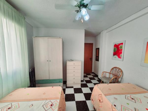 Piso en Cl Gabriel Miro, 17