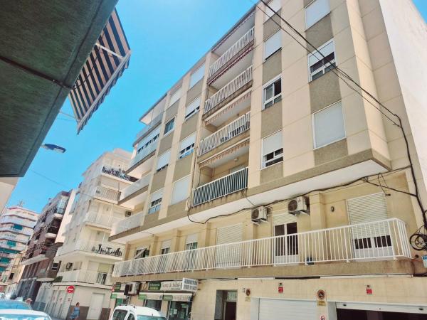 Piso en Cl Gabriel Miro, 17