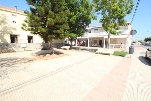 Chalet adosado en calle Orihuela, 4