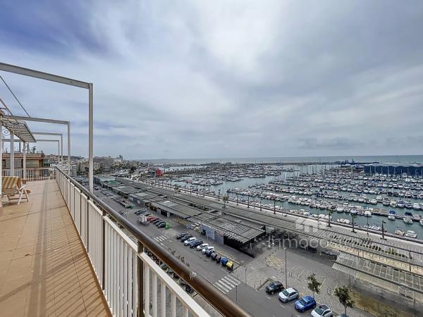 Ático en avenida Jesús Astondoa Santamaría