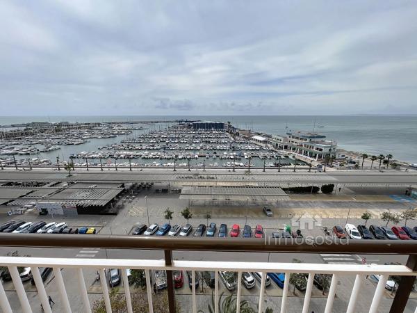 Ático en avenida Jesús Astondoa Santamaría