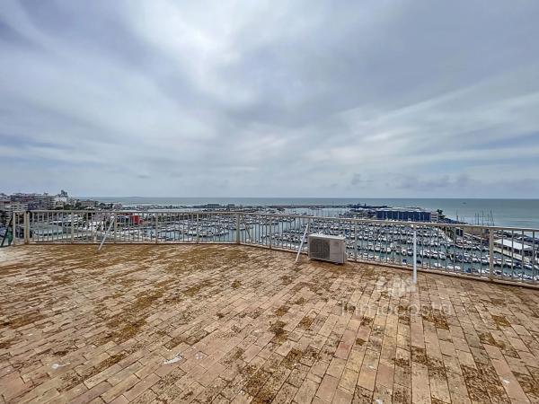 Ático en avenida Jesús Astondoa Santamaría