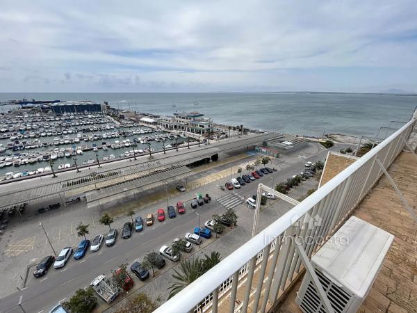 Ático en avenida Jesús Astondoa Santamaría