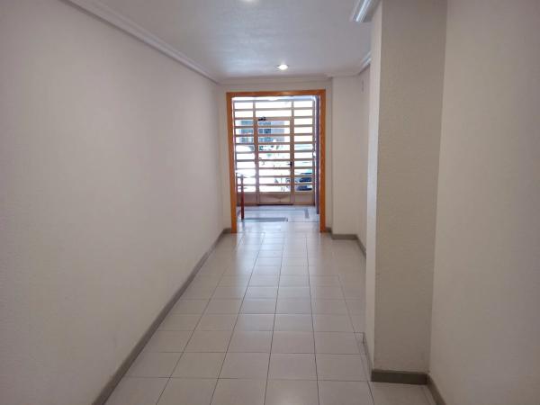 Piso en avenida Canalejas