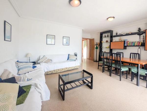 Casa independiente en avenida de la Armada Española