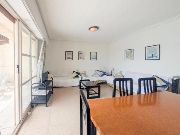 Casa independiente en avenida de la Armada Española