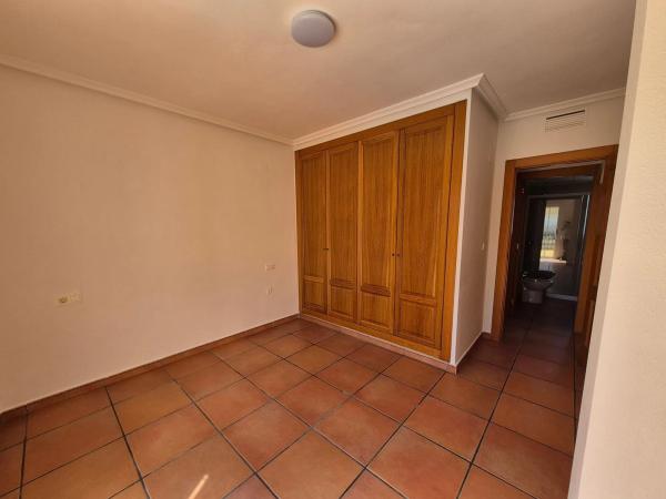 Chalet adosado en calle Gerona, 7