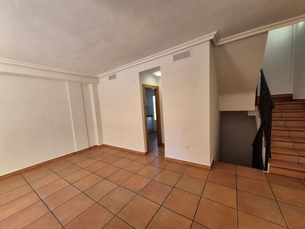 Chalet adosado en calle Gerona, 7