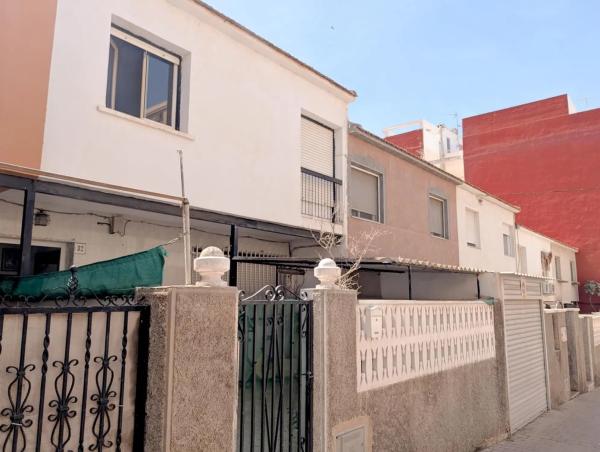 Casa independiente en calle Maestro Alfosea