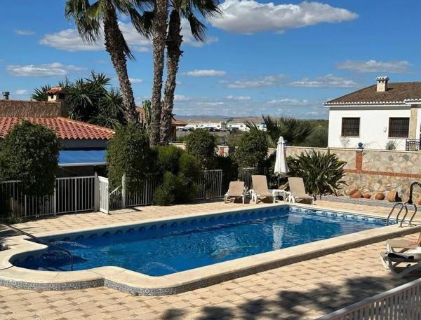 Casa independiente en calle Maestro Serrano