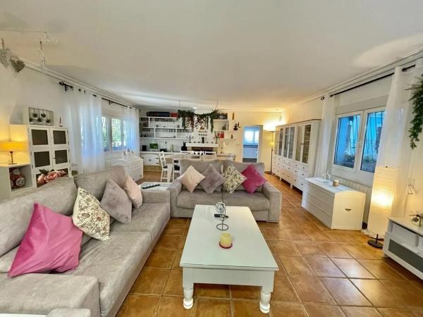 Casa independiente en calle Maestro Serrano